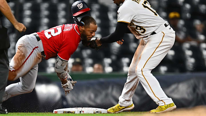 Dominic Smith thrown out on the bases vs. Pittsburgh Pirates