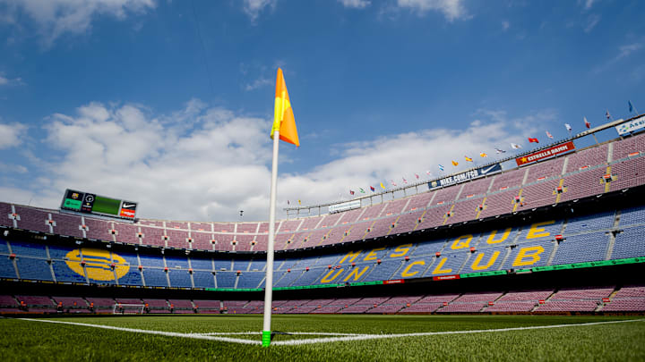 FC Barcelona v  Elche - La Liga Santander