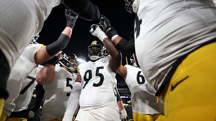 AFC Wild Card Playoffs: Pittsburgh Steelers v Baltimore Ravens