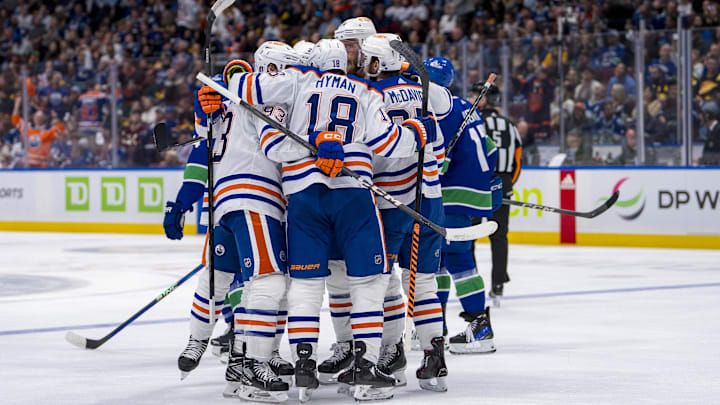 Edmonton Oilers defenseman Evan Bouchard (2) Celebrates Goal