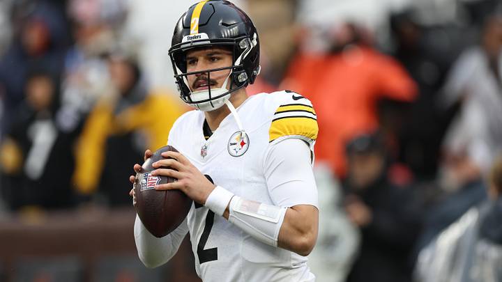 Dec 28, 2025; Cleveland, Ohio, USA; Pittsburgh Steelers quarterback Mason Rudolph (2) warms up before the game against the Cleveland Browns at Huntington Bank Field. Mandatory Credit: Scott Galvin-Imagn Images Dec 28, 2025; Cleveland, Ohio, USA; Pittsburgh Steelers quarterback Mason Rudolph (2) warms up before the game against the Cleveland Browns at Huntington Bank Field. Mandatory Credit: Scott Galvin-Imagn Images