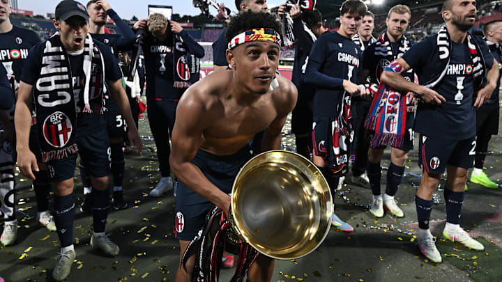 Dan Ndoye hat mit Bologna den italienischen Pokal gewonnen und steht jetzt auf Dortmunds Liste. 