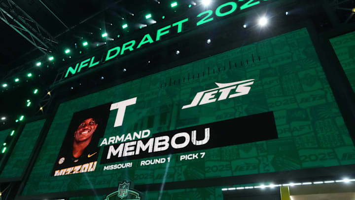 Apr 24, 2025; Green Bay, WI, USA; Missouri Tigers tackle Armand Membou is selected as the No.. 7 pick by the New York Jets during the NFL Draft at Lambeau Field. Mandatory Credit: Kirby Lee-Imagn Images Apr 24, 2025; Green Bay, WI, USA; Missouri Tigers tackle Armand Membou is selected as the No.. 7 pick by the New York Jets during the NFL Draft at Lambeau Field. Mandatory Credit: Kirby Lee-Imagn Images