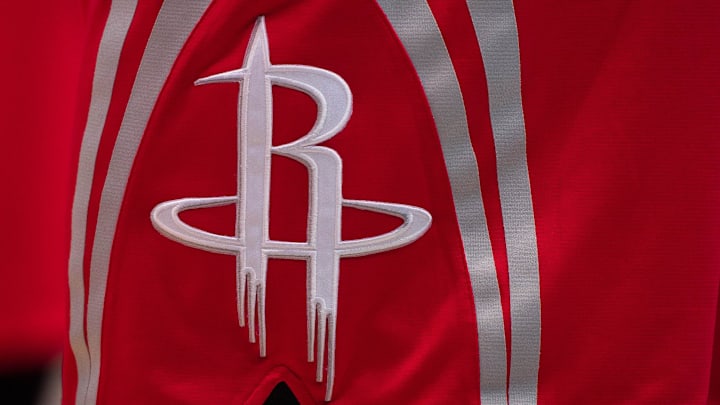 A view of the Houston Rockets logo during the game between the Dallas Mavericks and the Houston Rockets at the American Airlines Center. The Rockets defeated the Mavericks 108-101. Mandatory Credit: Jerome Miron-Imagn Images