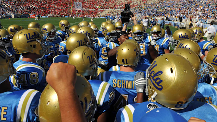 Sep 27, 2008; Pasadena, CA, USA; UCLA Bruins players huddle before the start of the second half against the Fresno State Bulldogs at the Rose Bowl. Mandatory Credit: Kirby Lee/Image of Sport-Imagn Images