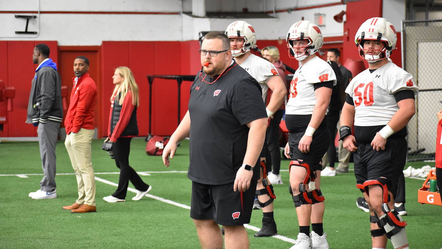Wisconsin Football Flips Another Recruit to Bolster Surging 