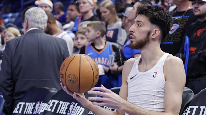 Dec 25, 2025; Oklahoma City, Oklahoma, USA; Oklahoma City Thunder center Chet Holmgren warms up before a game against the San Antonio Spurs at Paycom Center. Mandatory Credit: Alonzo Adams-Imagn Images Dec 25, 2025; Oklahoma City, Oklahoma, USA; Oklahoma City Thunder center Chet Holmgren warms up before a game against the San Antonio Spurs at Paycom Center. Mandatory Credit: Alonzo Adams-Imagn Images