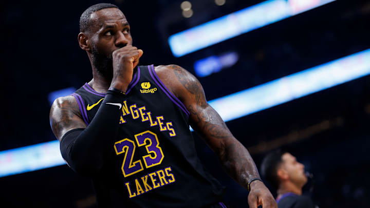Los Angeles Lakers v Toronto Raptors