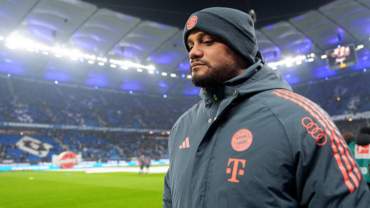 Bayern-Coach Vincent Kompany konnte HSV-Coach Polzin offenbar jede Menge Input an die Hand geben