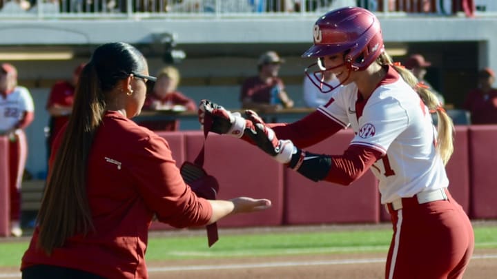 Oklahoma's Sydney Barker