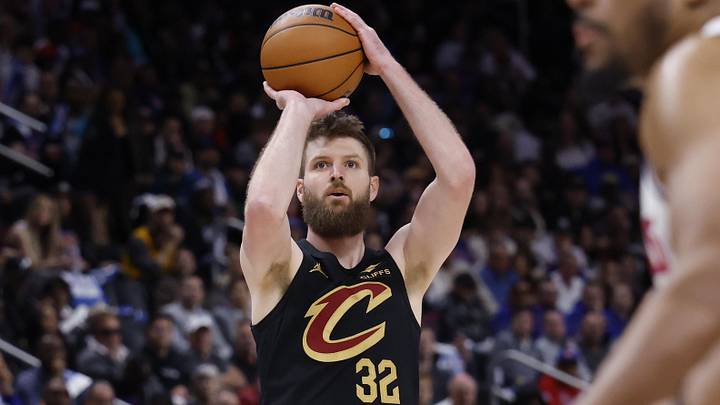 May 7, 2026; Detroit, Michigan, USA; Cleveland Cavaliers forward/center Dean Wade (32) shoots in the first half against the Detroit Pistons during game two of the second round of the 2026 NBA Playoffs at Little Caesars Arena. Mandatory Credit: Rick Osentoski-Imagn Images May 7, 2026; Detroit, Michigan, USA; Cleveland Cavaliers forward/center Dean Wade (32) shoots in the first half against the Detroit Pistons during game two of the second round of the 2026 NBA Playoffs at Little Caesars Arena. Mandatory Credit: Rick Osentoski-Imagn Images