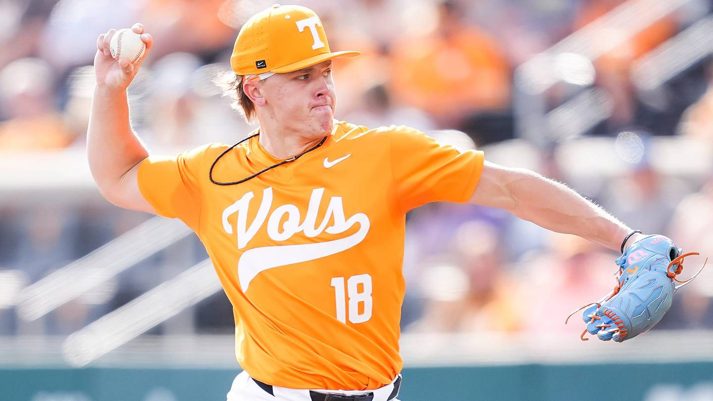 Starting Pitcher for Tennessee Baseball Announces Return Ahead of Next Season