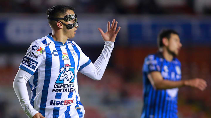 Chávez marcó un golazo de tiro libre