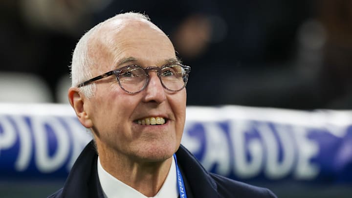 Frank McCourt veut sauver l'Olympique de Marseille de sa situation financière.