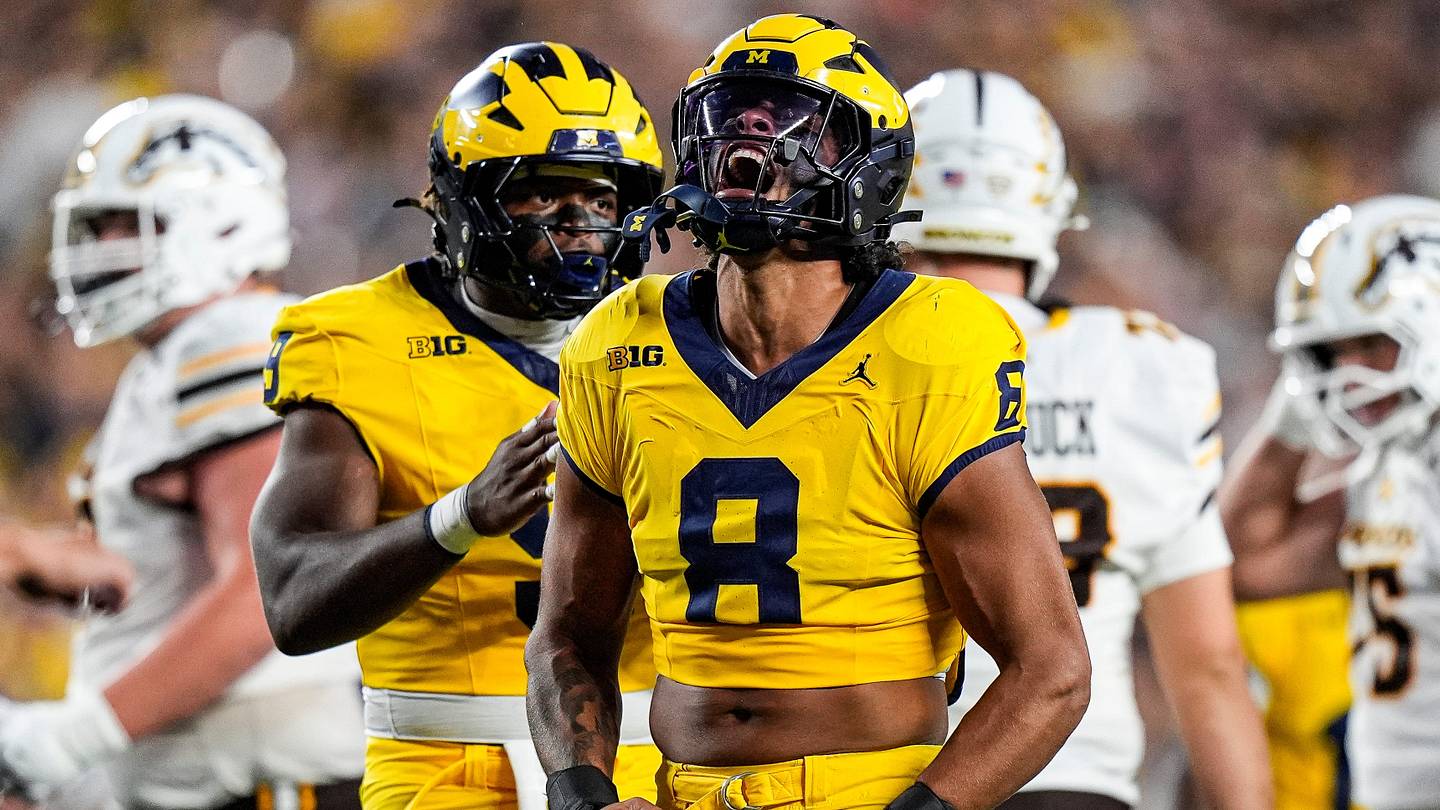 What Michigan Edge Dom Nichols Said About Win Over WMU, Looking Ahead to Oklahoma