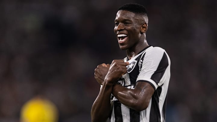 Luiz Henrique comemora seus gols com referência ao Pantera Negra