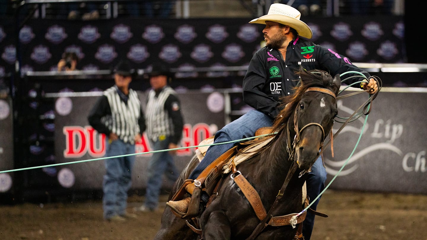 Driggers and Nogueira Clean Sweep Team Roping In RODEOHOUSTON Bracket No. 2