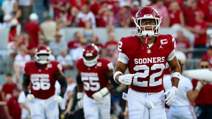 Oklahoma defensive back Peyton Bowen runs onto the field before facing New Mexico. Oklahoma defensive back Peyton Bowen runs onto the field before facing New Mexico.