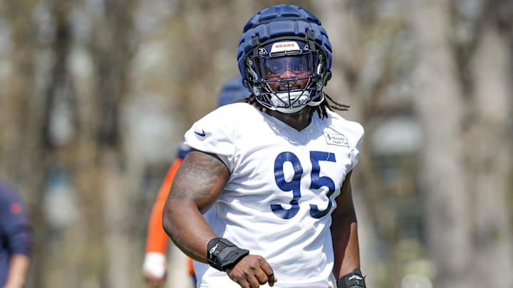Chicago Bears defensive line Shemar Turner (95) warms up during the Rookie Minicamp at Halas Hall.