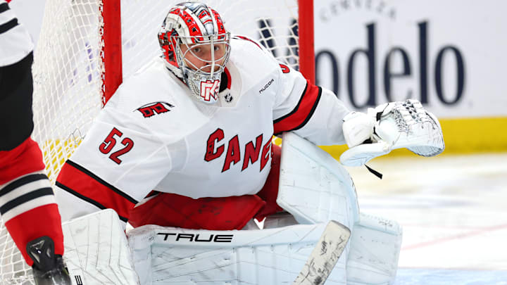 Carolina Hurricanes v Chicago Blackhawks