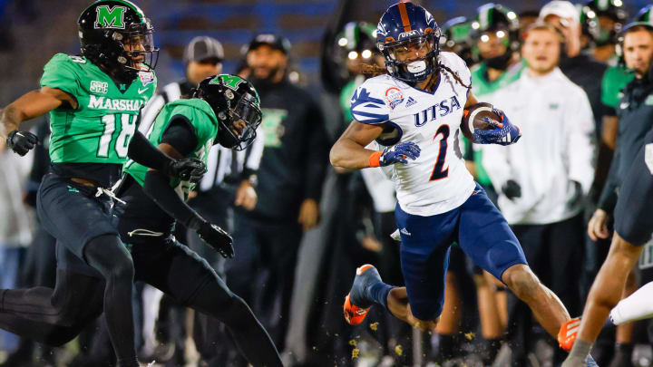 Dec 19, 2023; Frisco, TX, USA; UTSA Roadrunners wide receiver Joshua Cephus (2) runs after a catch during the third quarter against the Marshall Thundering Herd at Toyota Stadium. Mandatory Credit: Andrew Dieb-USA TODAY Sports