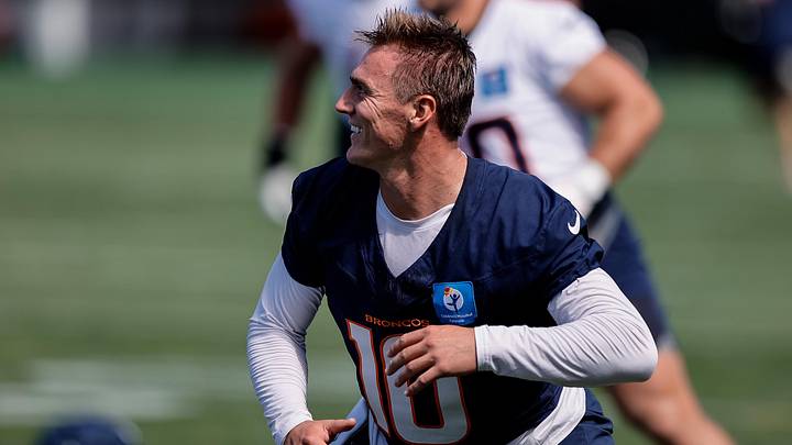 Jul 23, 2025; Englewood, CO, USA; Denver Broncos quarterback Bo Nix (10) during Denver Broncos Training Camp. Jul 23, 2025; Englewood, CO, USA; Denver Broncos quarterback Bo Nix (10) during Denver Broncos Training Camp.