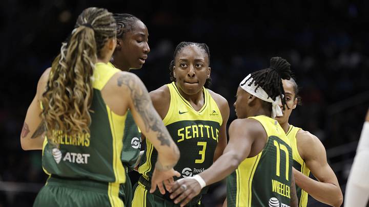 Jul 16, 2025; Seattle, Washington, USA; Seattle Storm forward Gabby Williams (5), Seattle Storm forward Nneka Ogwumike (3), Seattle Storm guard Erica Wheeler (17) and others gather against the Golden State Valkyries during the second half at Climate Pledge Arena. Jul 16, 2025; Seattle, Washington, USA; Seattle Storm forward Gabby Williams (5), Seattle Storm forward Nneka Ogwumike (3), Seattle Storm guard Erica Wheeler (17) and others gather against the Golden State Valkyries during the second half at Climate Pledge Arena.