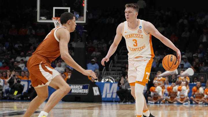 Tennessee Volunteers guard Dalton Knecht (3)