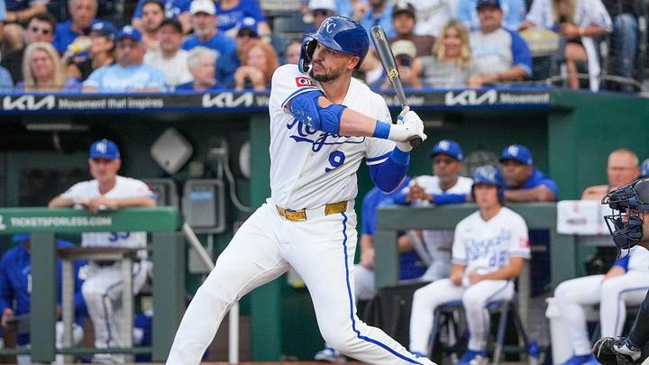 May 27, 2026; Kansas City, Missouri, USA; Kansas City Royals first baseman Vinnie Pasquantino (9) at bat against the New York Yankees during the game at Kauffman Stadium. Mandatory Credit: Denny Medley-Imagn Images May 27, 2026; Kansas City, Missouri, USA; Kansas City Royals first baseman Vinnie Pasquantino (9) at bat against the New York Yankees during the game at Kauffman Stadium. Mandatory Credit: Denny Medley-Imagn Images
