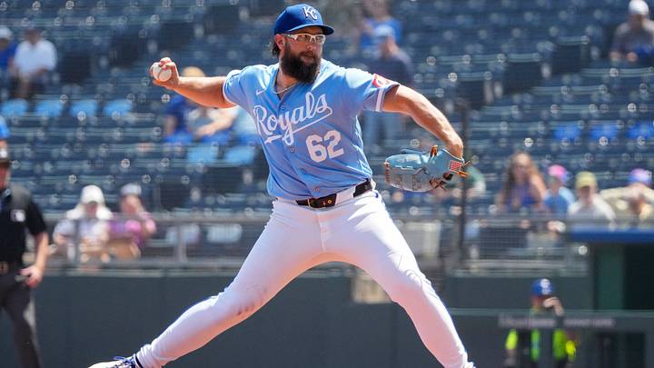 Aug 20, 2026; Kansas City, Missouri, USA; Kansas City Royals starting pitcher Randy Dobnak (62) delivers a pitch against the Athletics during the first inning at Kauffman Stadium. Mandatory Credit: Denny Medley-Imagn Images Aug 20, 2026; Kansas City, Missouri, USA; Kansas City Royals starting pitcher Randy Dobnak (62) delivers a pitch against the Athletics during the first inning at Kauffman Stadium. Mandatory Credit: Denny Medley-Imagn Images