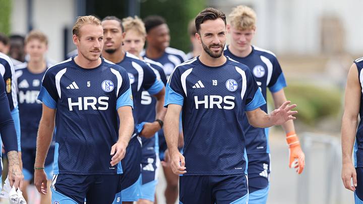 Schalke ist am Sonntag in die Saisonvorbereitung gestartet Schalke ist am Sonntag in die Saisonvorbereitung gestartet