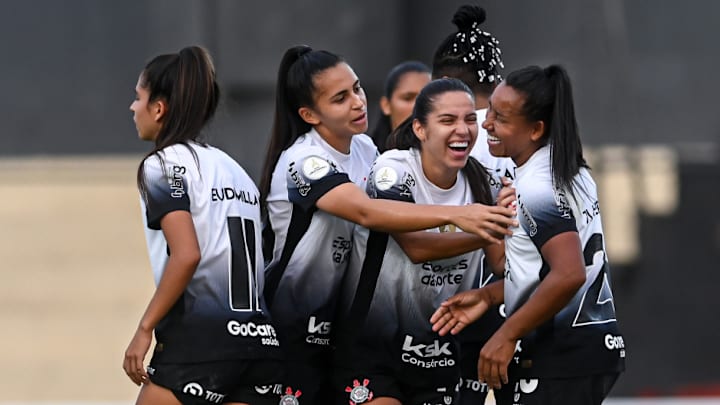 Corinthians precisa apenas de empate para avançar à fase final da Libertadores Feminina