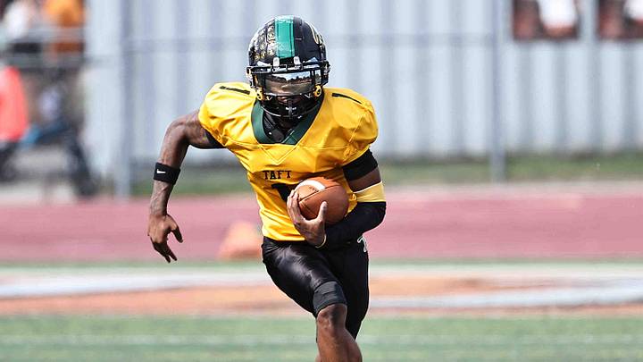 Taft quarterback Monsanna Torbert (1) runs the ball during the Senators' win over Withrow on Saturday, Sept. 27, 2025.