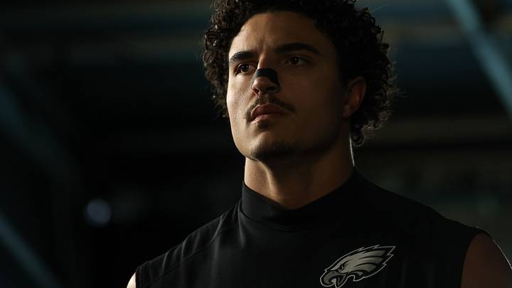 Nov 28, 2025; Philadelphia, Pennsylvania, USA; Philadelphia Eagles linebacker Jaelan Phillips (50) walks through the tunnel prior to the game against the Chicago Bears at Lincoln Financial Field. Mandatory Credit: Bill Streicher-Imagn Images Nov 28, 2025; Philadelphia, Pennsylvania, USA; Philadelphia Eagles linebacker Jaelan Phillips (50) walks through the tunnel prior to the game against the Chicago Bears at Lincoln Financial Field. Mandatory Credit: Bill Streicher-Imagn Images