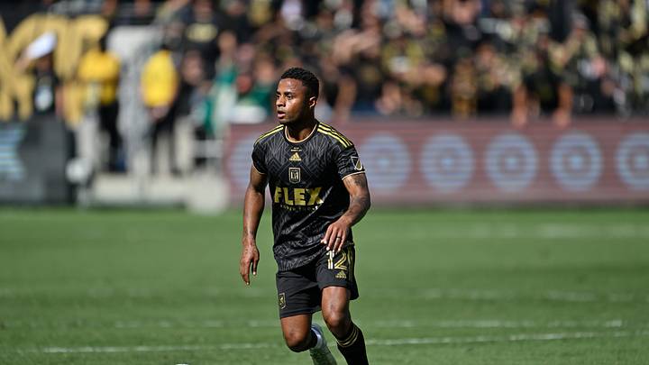 Palacios leaves LAFC for Corinthians Palacios leaves LAFC for Corinthians