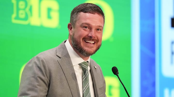 Jul 23, 2025; Las Vegas, NV, USA; Oregon head coach Dan Lanning speaks to the media during the Big Ten NCAA college football media days at Mandalay Bay Resort. Mandatory Credit: Lucas Peltier-Imagn Images