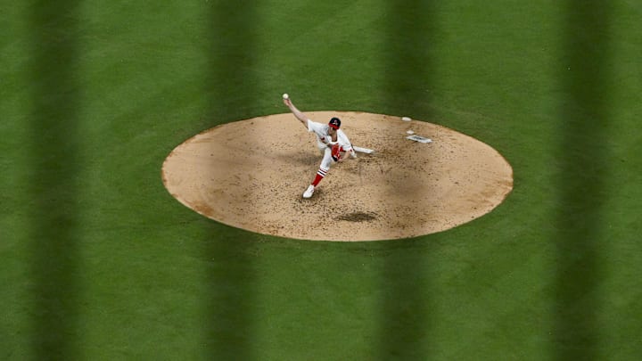 Aug 10, 2025; St. Louis, Missouri, USA; St. Louis Cardinals starting pitcher Sonny Gray (54) pitches against the Chicago Cubs during the fourth inning at Busch Stadium. Mandatory Credit: Jeff Curry-Imagn Images Aug 10, 2025; St. Louis, Missouri, USA; St. Louis Cardinals starting pitcher Sonny Gray (54) pitches against the Chicago Cubs during the fourth inning at Busch Stadium. Mandatory Credit: Jeff Curry-Imagn Images