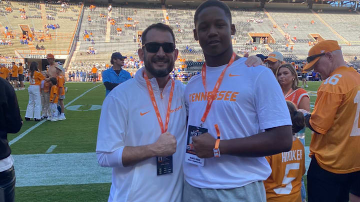 2027 D’ante Seals with coach Danny O’Rourke