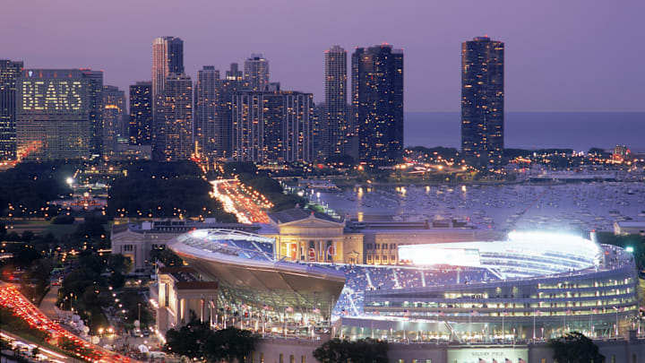 Green Bay Packers v Chicago Bears
