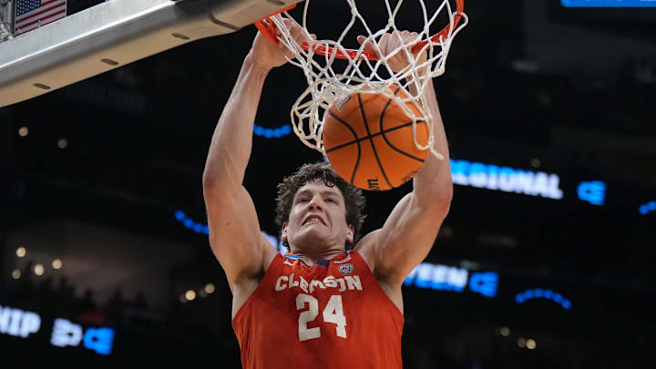Mar 28, 2024; Los Angeles, CA, USA; Clemson Tigers center PJ Hall (24) shoots against the Arizona