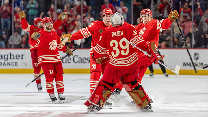 Toronto Maple Leafs v Detroit Red Wings Toronto Maple Leafs v Detroit Red Wings