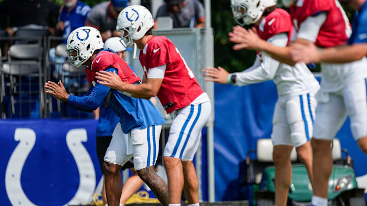 Indianapolis Colts quarterback Anthony Richardson Sr. (5) prepares to catch the ball Monday, Aug. 11, 2025, during Indianapolis Colts Training Camp at Grand Park in Westfield. Indianapolis Colts quarterback Anthony Richardson Sr. (5) prepares to catch the ball Monday, Aug. 11, 2025, during Indianapolis Colts Training Camp at Grand Park in Westfield.