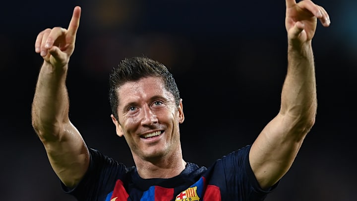 Lewandowski estreou pelo Barça na Champions com hat-trick Lewandowski estreou pelo Barça na Champions com hat-trick