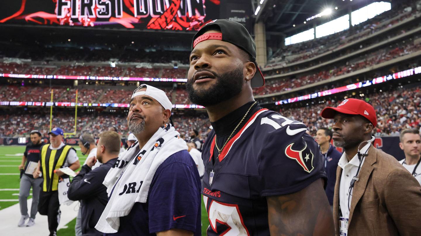 Texans' Nico Collins decision looks even smarter after Drake London's payday