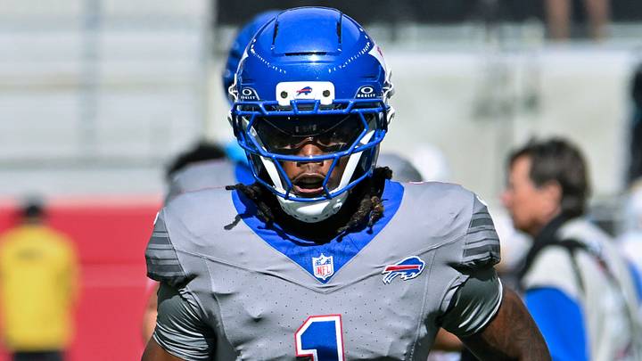 Buffalo Bills cornerback Maxwell Hairston warms up before a game against the Los Angeles Chargers.