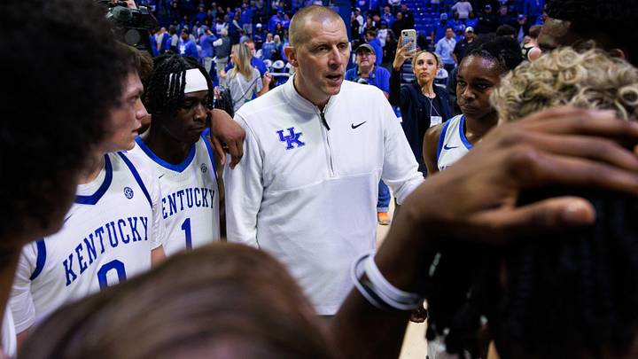 Oct 24, 2025; Lexington, KY, USA; Kentucky Wildcats head coach Mark Pope huddles up with his team after the game against the Purdue Boilermakers at Rupp Arena at Central Bank Center. Mandatory Credit: Jordan Prather-Imagn Images