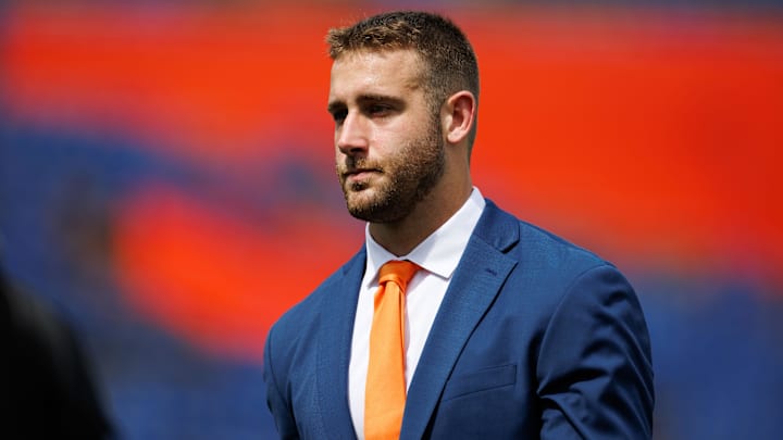 Then-Florida Gators tight end Hayden Hansen (89) walks on the field during Gator Walk before a game against the Texas Longhorns at Ben Hill Griffin Stadium last season. Hansen was at the center of Oklahoma's overhaul of the tight end group in the offseason.