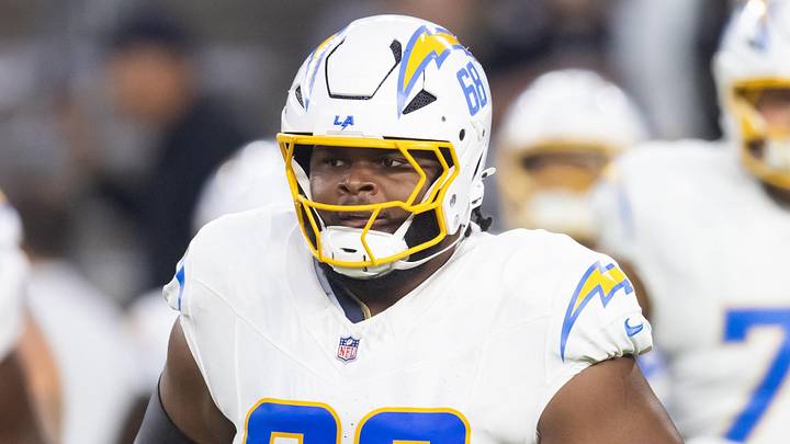 Los Angeles Chargers guard Jamaree Salyer against the Arizona Cardinals at State Farm Stadium in the 2024 season.
