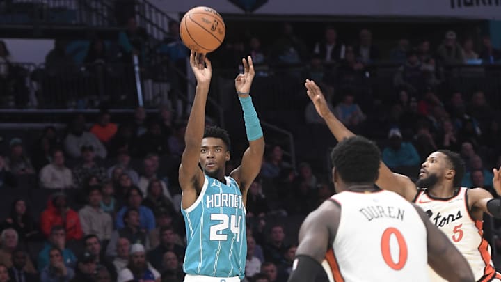 Nov 21, 2024; Charlotte, North Carolina, USA; Charlotte Hornets forward Brandon Miller (24) shoots during the second half against the Detroit Pistons at the Spectrum Center. Mandatory Credit: Sam Sharpe-Imagn Images Nov 21, 2024; Charlotte, North Carolina, USA; Charlotte Hornets forward Brandon Miller (24) shoots during the second half against the Detroit Pistons at the Spectrum Center. Mandatory Credit: Sam Sharpe-Imagn Images