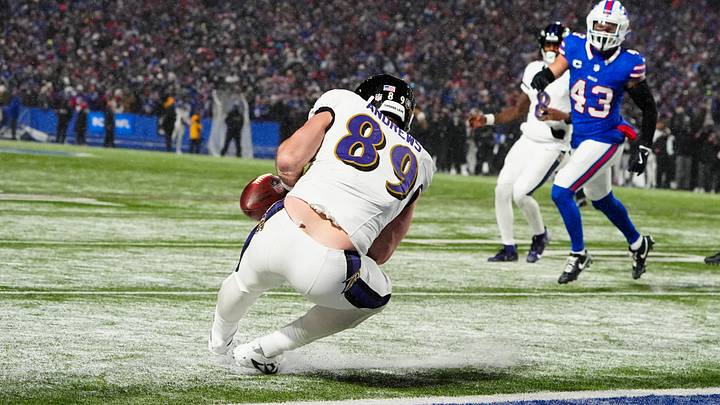 Jan 19, 2025; Orchard Park, New York, USA; Baltimore Ravens tight end Mark Andrews (89) drops a pass on a two-point conversion late in the fourth quarter against the Buffalo Bills in a 2025 AFC divisional round game at Highmark Stadium. Mandatory Credit: Gregory Fisher-Imagn Images Jan 19, 2025; Orchard Park, New York, USA; Baltimore Ravens tight end Mark Andrews (89) drops a pass on a two-point conversion late in the fourth quarter against the Buffalo Bills in a 2025 AFC divisional round game at Highmark Stadium. Mandatory Credit: Gregory Fisher-Imagn Images